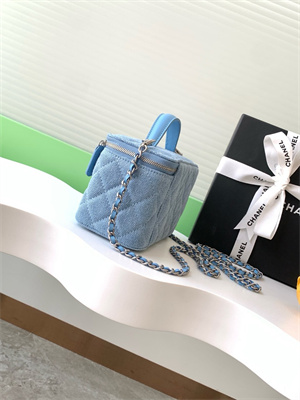 Ch*el long vanity with chain blue denim & silver-tone metal ap4404
