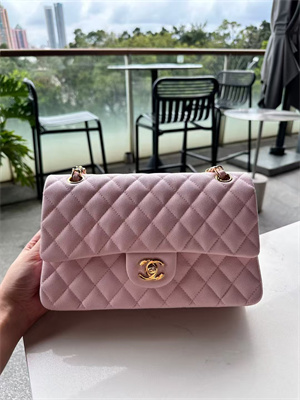 Ch*el medium classic flap bag grained calfskin gold tone metal pink 01112