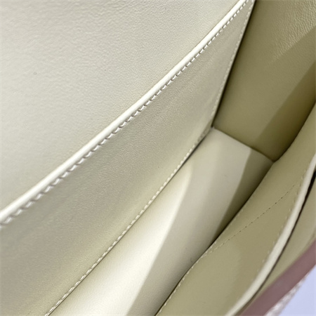 Constance Elan Epsom Leather  Gold/Silver Tone Hardware Craie Color HS(With Mirror)