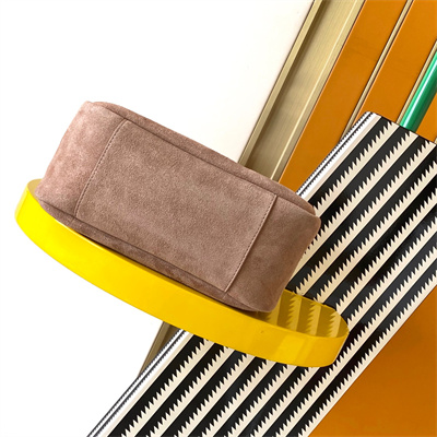 y.s.l le 5 a 7 S*pple small hobo bag in barely pink suede leather