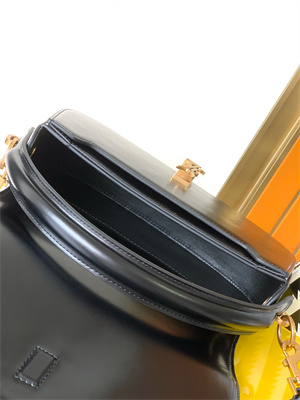 y.s.l voltaire in box Sa**t Lau*nt black