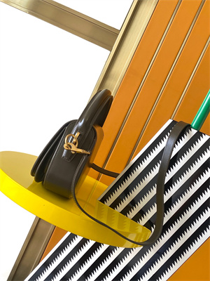 y.s.l voltaire in box Sa**t Lau*nt deep musk