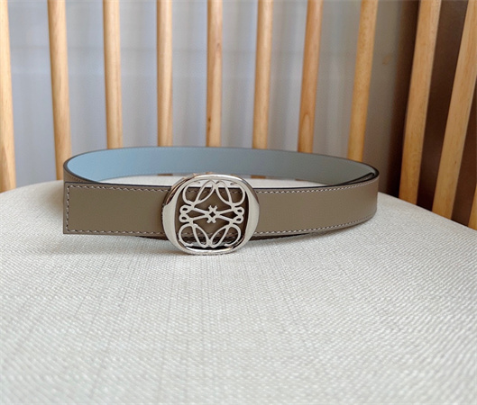 L0ew* belt in smooth calfskin 28mm gold/silver hardware colors options