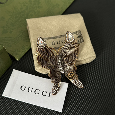 G*u*i brooch 37727