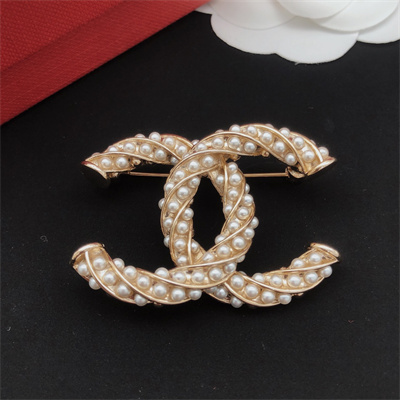 Ch*el brooch 37764