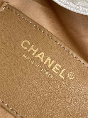 Ch*el 25 small handbag grained calfskin gold tone metal white as5293