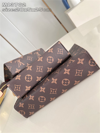 L.V X TM Trio Toilet Pouch Monogram Canvas With Printing M13762