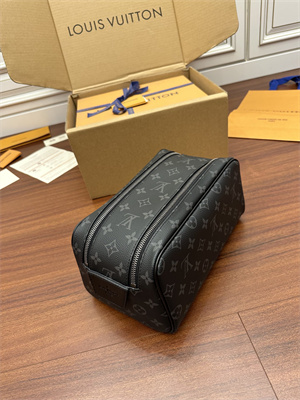 L.V Dopp Kit Monogram Eclipse coated canvas M46354 TOP