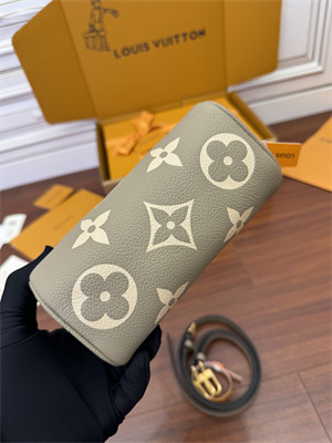 L.V Nano Speedy Monogram Empreinte leather M82890 TOP