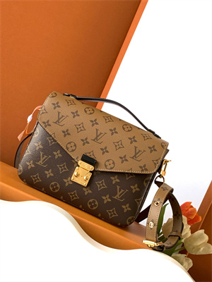 L.V Pochette Metis Reverse Monogram Coated Canvas M44876 TOP