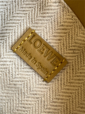 L0ew* mini puzzle bag in classic calfskin