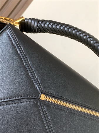 L0ew* small puzzle bag in classic calfskin black