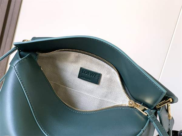L0ew* small puzzle bag in classic calfskin