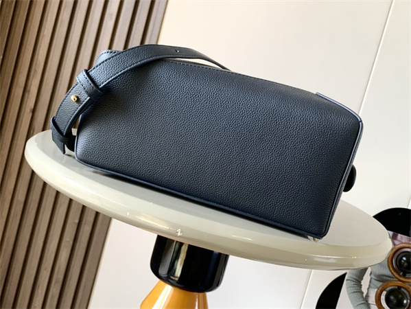 L0ew* small puzzle bag in soft grained calfskin navy