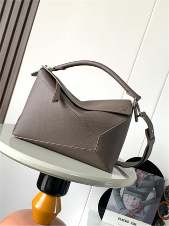 L0ew* puzzle bag in soft grained calfskin