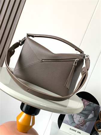 L0ew* puzzle bag in soft grained calfskin