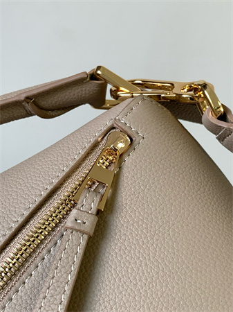 L0ew* puzzle bag in soft grained calfskin