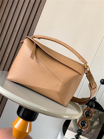 L0ew* puzzle bag in soft grained calfskin