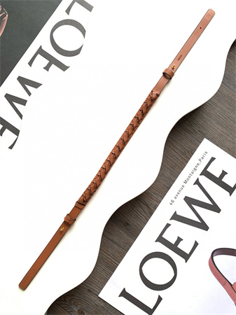 L0ew* woven spiral strap in classic calfskin tan