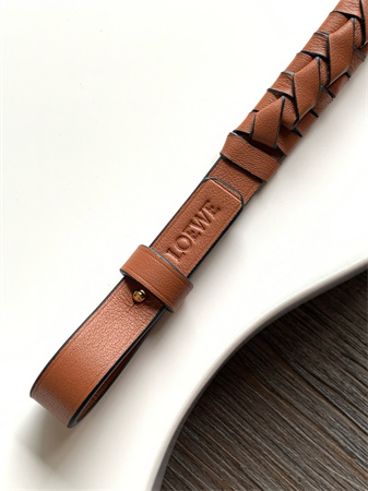 L0ew* woven spiral strap in classic calfskin tan