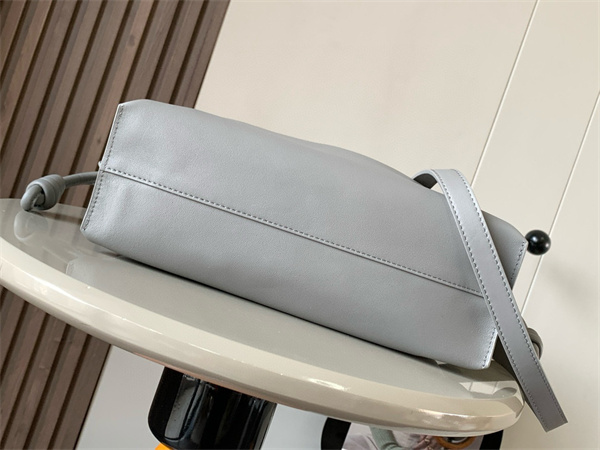 L0ew* medium flamenco clutch in nappa calfskin