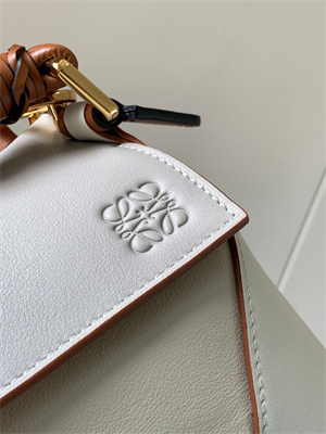 L0ew* small puzzle bag in classic calfskin