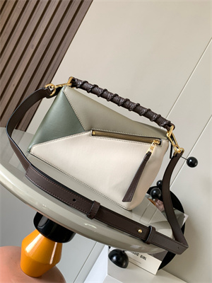 L0ew* small puzzle bag in classic calfskin