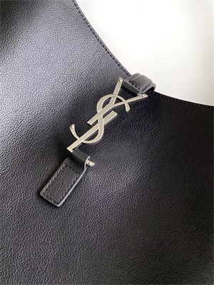 y.s.l le 5 a 7 S*pple large hobo bag in black leather