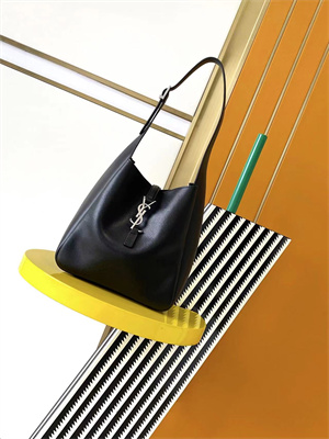 y.s.l le 5 a 7 S*pple small hobo bag in black leather