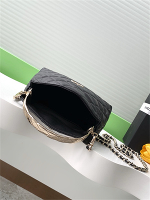 Ch*el coco crush top handle bag grained calfskin gold tone metal black ap4591