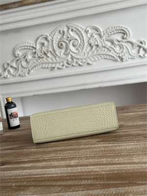 Kelly Pochette Bag Embossed Crocodile Silver Tone Hardware Vanille HS