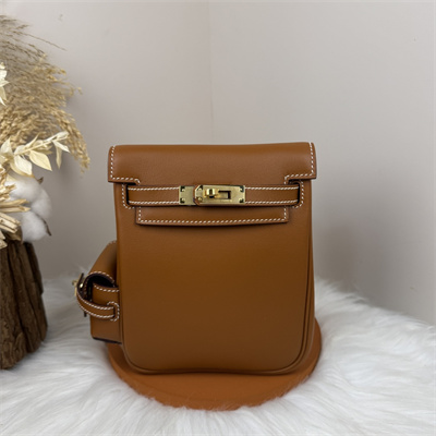 Kelly Jump Backpack Swift Leather Gold Tone Hardware In Gold Color HS