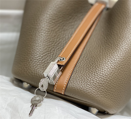 Picotin Lock Bag 18 Togo Leather Silver Tone Metal In Etoupe/Gold HS