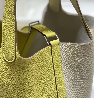 Picotin Lock Bag 18 Togo Leather Silver Tone Metal In Craie/Jaune Poussin HS