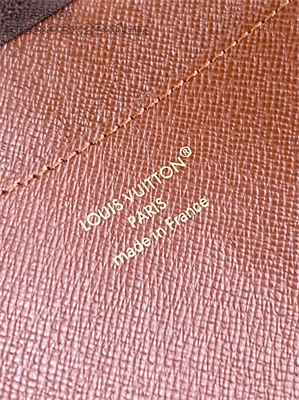 LV Key Pouch L Monogram Canvas M13561