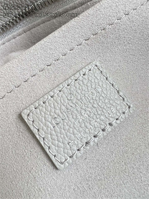 L.V  OnTheGo East West Monogram Empreinte Leather Brume/Quartz M14213