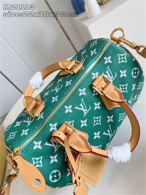 L.V Speedy P9 Bandoulière 30 Monogram Soft Calfskin Green