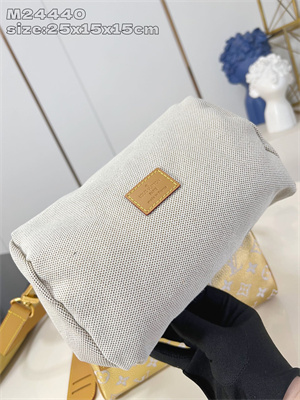 L.V Speedy P9 Bandoulière 30 Monogram Soft Calfskin Gold