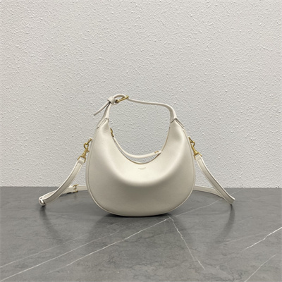 ce**e teen lulu in S*pple grained calfskin in rice color