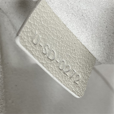 ce**e teen lulu in S*pple grained calfskin in rice color