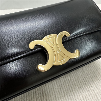 Ce**e triomphe shoulder bag in shiny calfskin black color