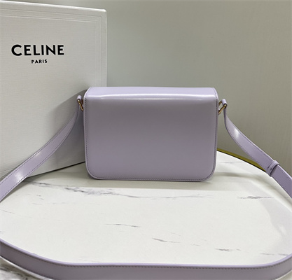 Ce**e classique triomphe bag in shiny calfskin lavender color