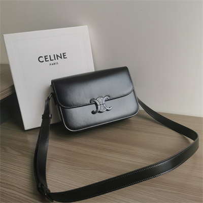Ce**e classique triomphe bag in shiny calfskin all black color