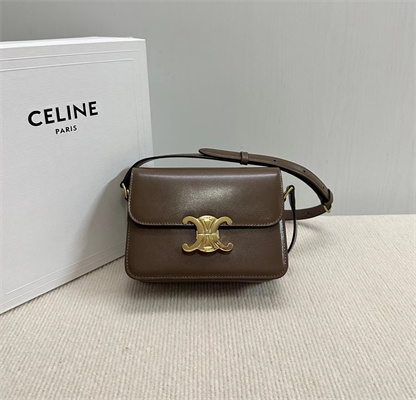 Ce**e teen triomphe bag in shiny calfskin dk brown color