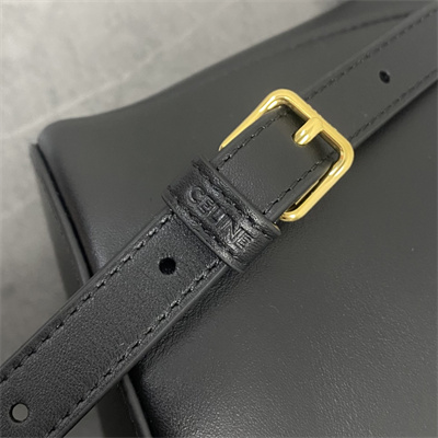 Ce**e backpack bonnie in smooth calfskin black color