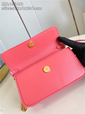 L.V Wallet On Chain LV Bloom Calfskin Leather Sweet Coral M14548
