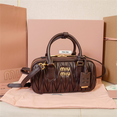 M*um*u arcadie matelassé nappa leather top handle bag briarwood color