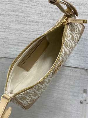 cd 30 montaigne wanderlust mini bag D*or oblique chambray with raffia effect and smooth calfskin nature