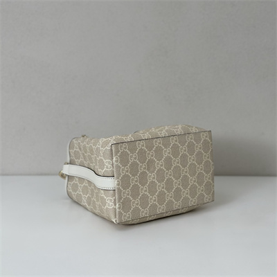 Gu.cci GG Emblem small bucket bag Monogram coated fabric White 815118