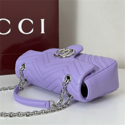 Gu.cci GG Marmont medium shoulder bag matelassé chevron lambskin leather Silver toned hardware Lilac 837267